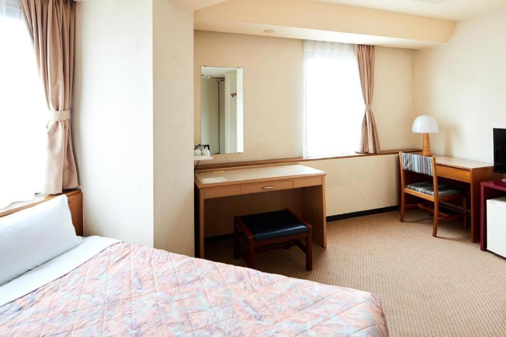 Marroad Inn Tokyo Fuchu Exterior photo